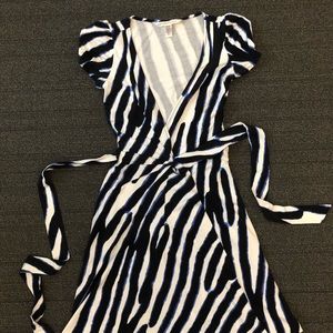 Diane Von Furstenberg DVF Wrap Dress Animal print